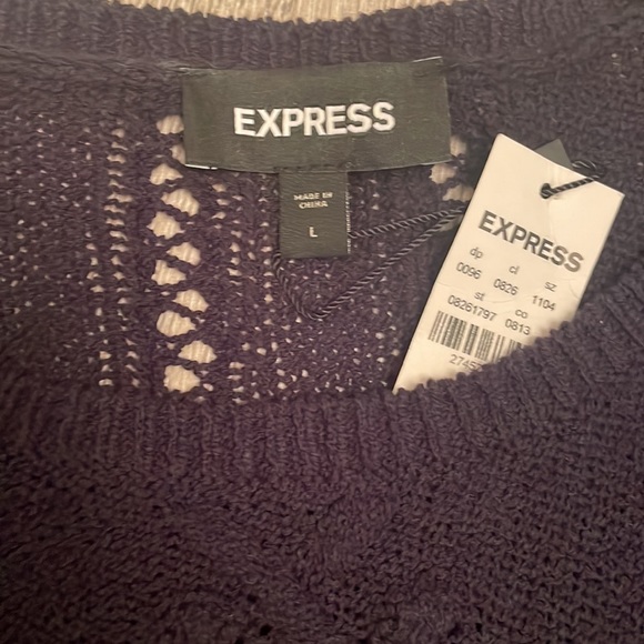 NWT beautiful navy blue  women’s Express Knit 🧶 long sleeve sweater - Picture 2 of 8